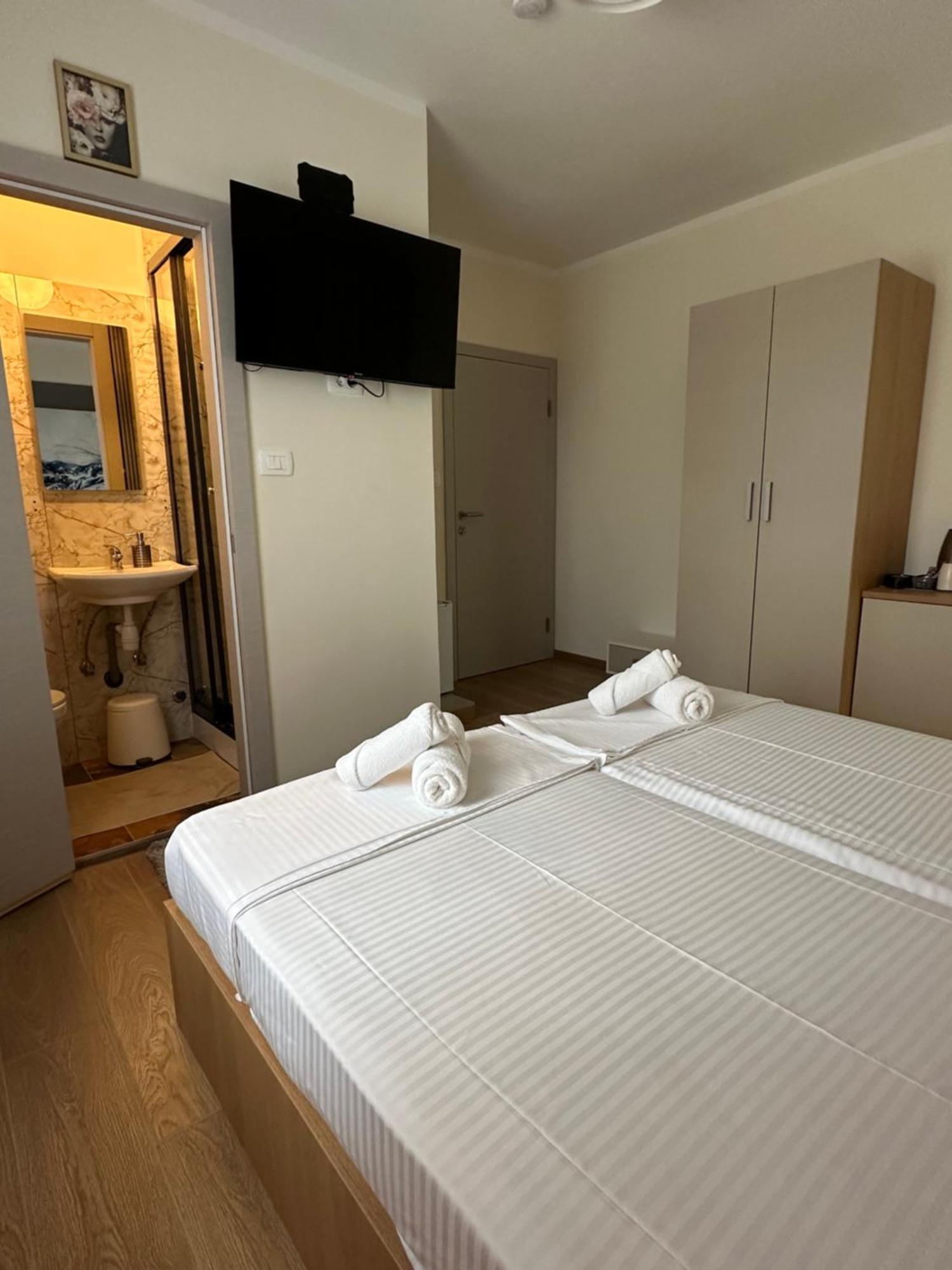 Luxury Apartments Vili 우마그 외부 사진