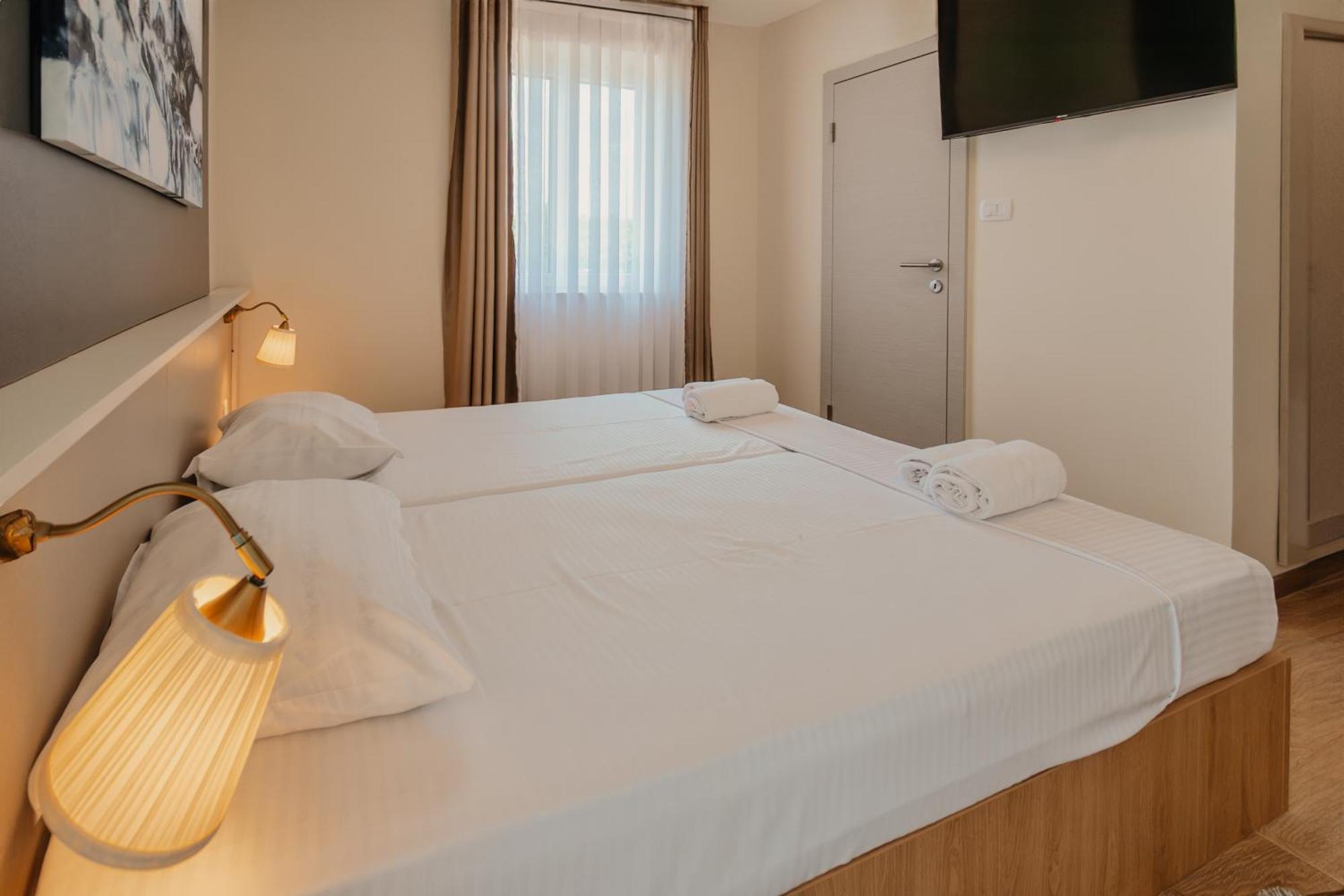 Luxury Apartments Vili 우마그 외부 사진